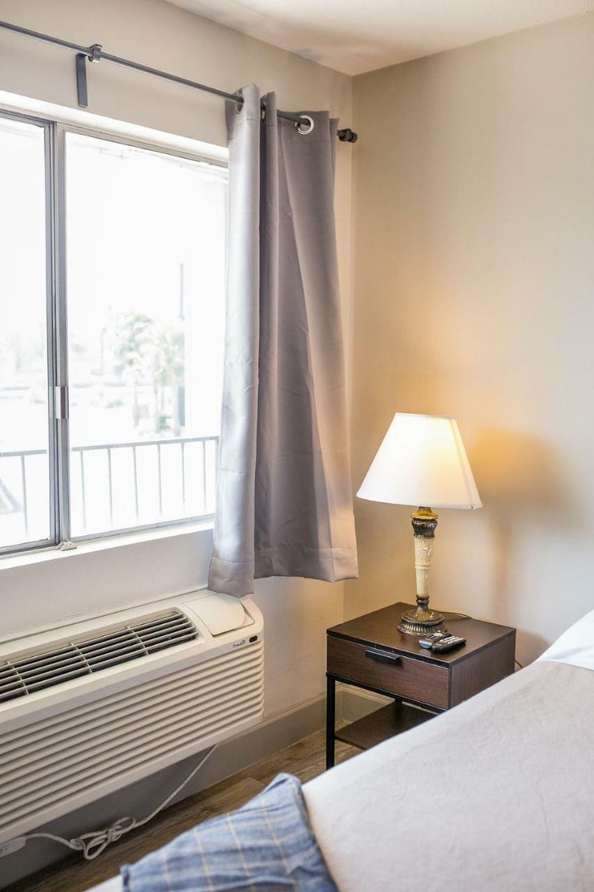 Harmony Inn And Suites